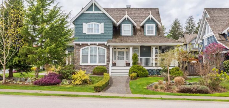 Navigating the Bumpy Summertime Real Estate Market